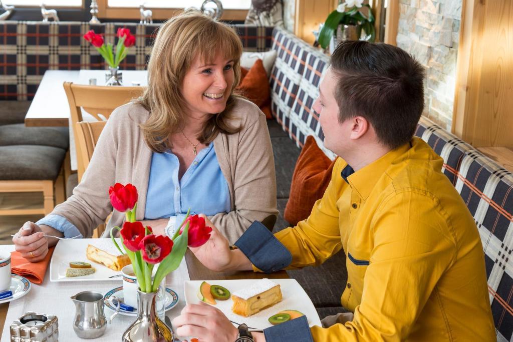 Landhotel Lechner Кирхберг ин Тирол Екстериор снимка
